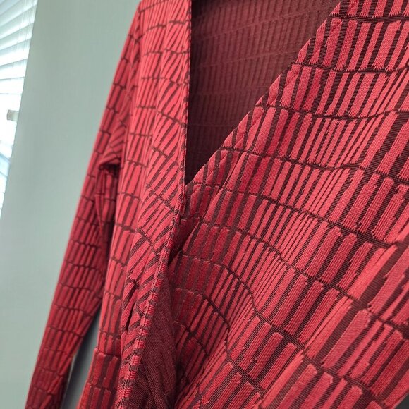 FRENCH CONNECTION FAUZ WRAP DRESS SIZE 6 RED LINEAR JACQUARD LONG SLEEVE - Picture 10 of 10